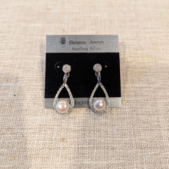 Shemom Jewelry Jewelry - Sterling Silver Pearl and Cubic Zirconia CZ Earrings